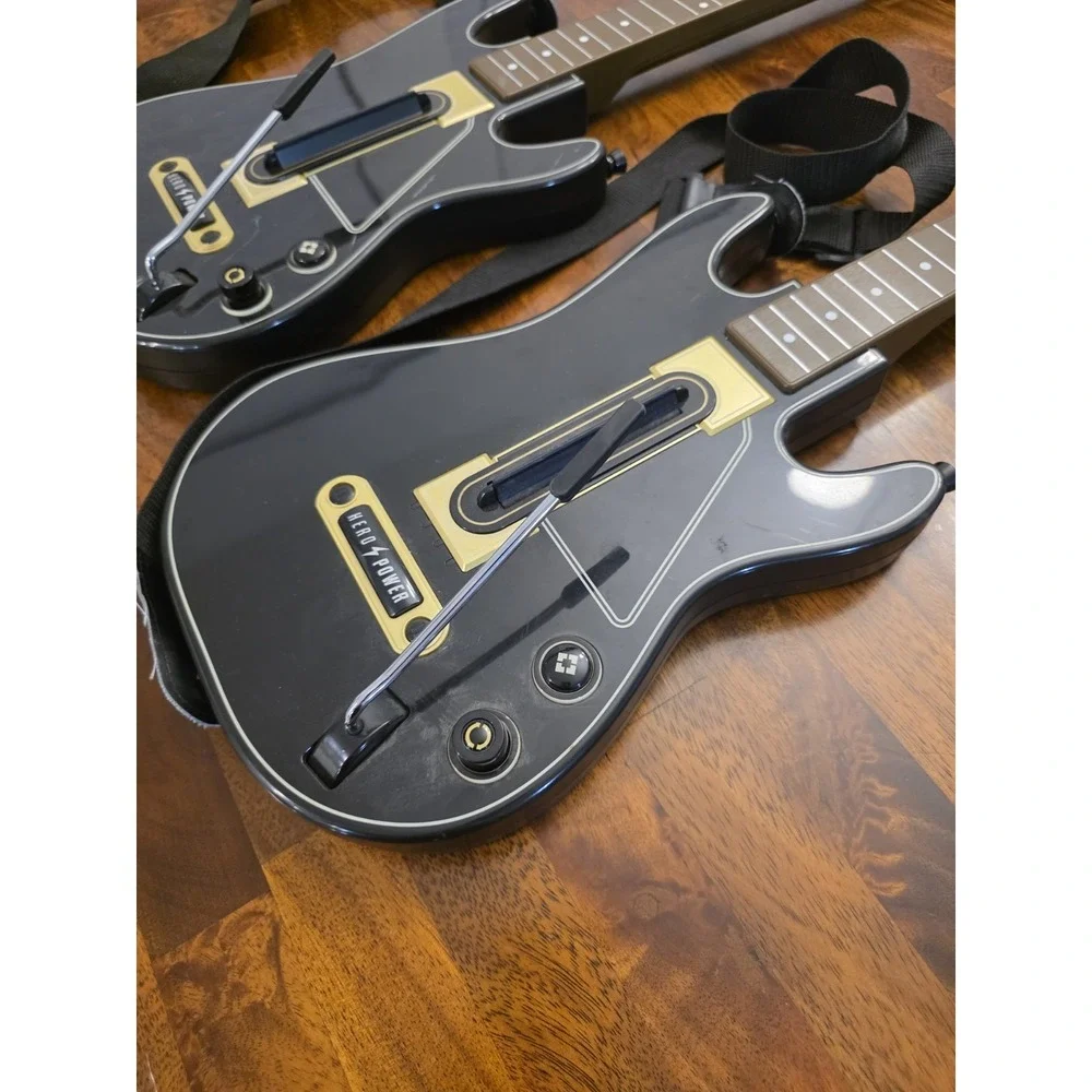 Activision GUITAR HERO WIRELESS CONTROLLER Model 0000654 Xbox360/PS3 Lot of 2